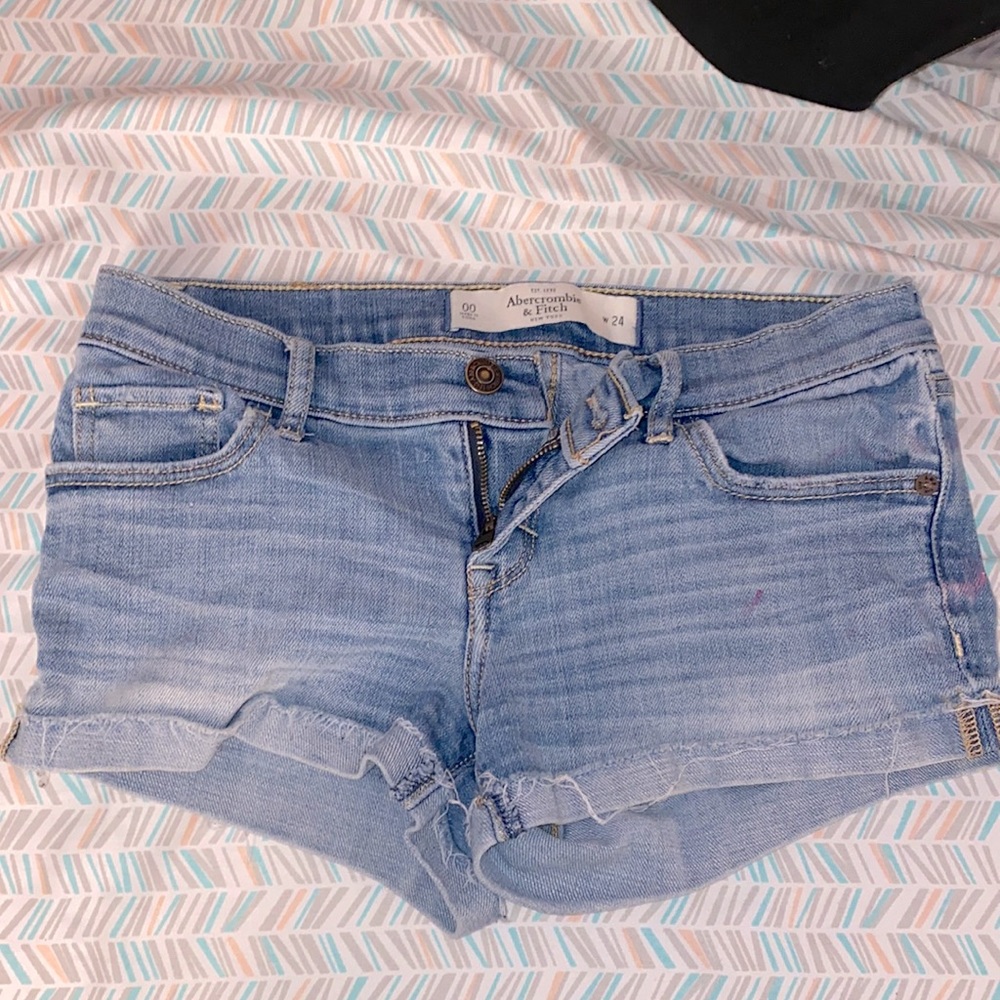 light wash Abercrombie & Finch jean shorts